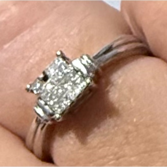 Zales /// Square Diamond Cluster Ring / Elegant Silver Ring - Picture 6 of 7